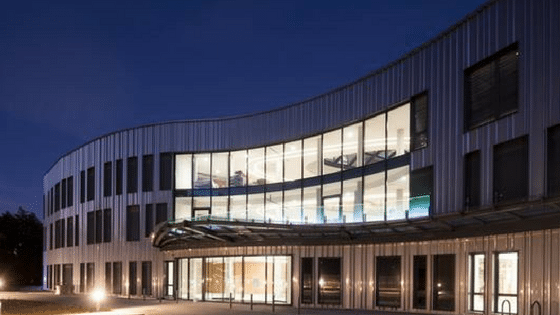 aménagements - bureaux- entreprise - immobilier- printemps - cléram- etsy -ubisoft - bledina