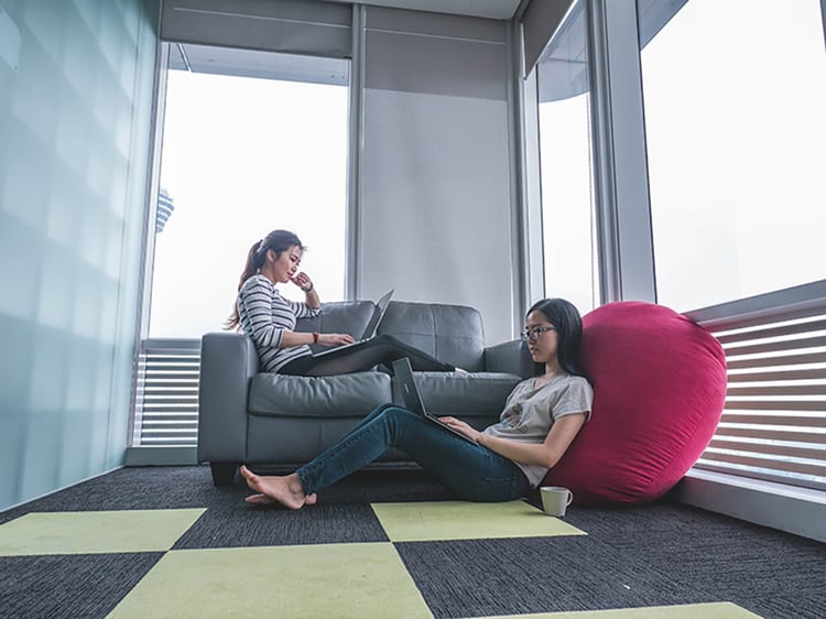 La moquette pour isoler ses bureaux du bruit
