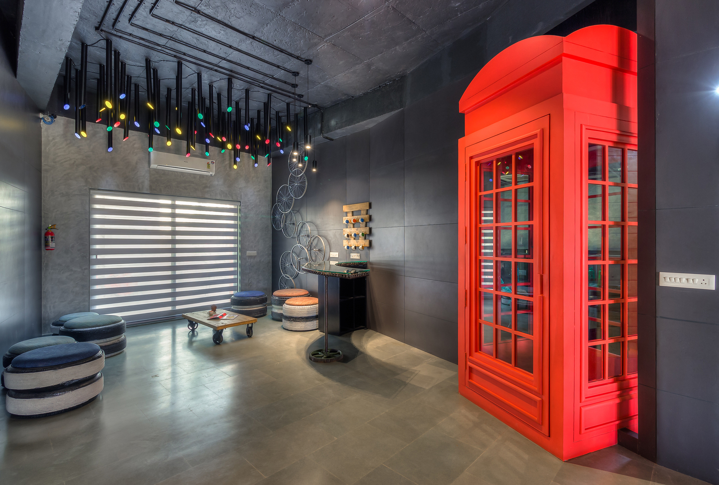 Les bureaux Peacock Technology en upcycling